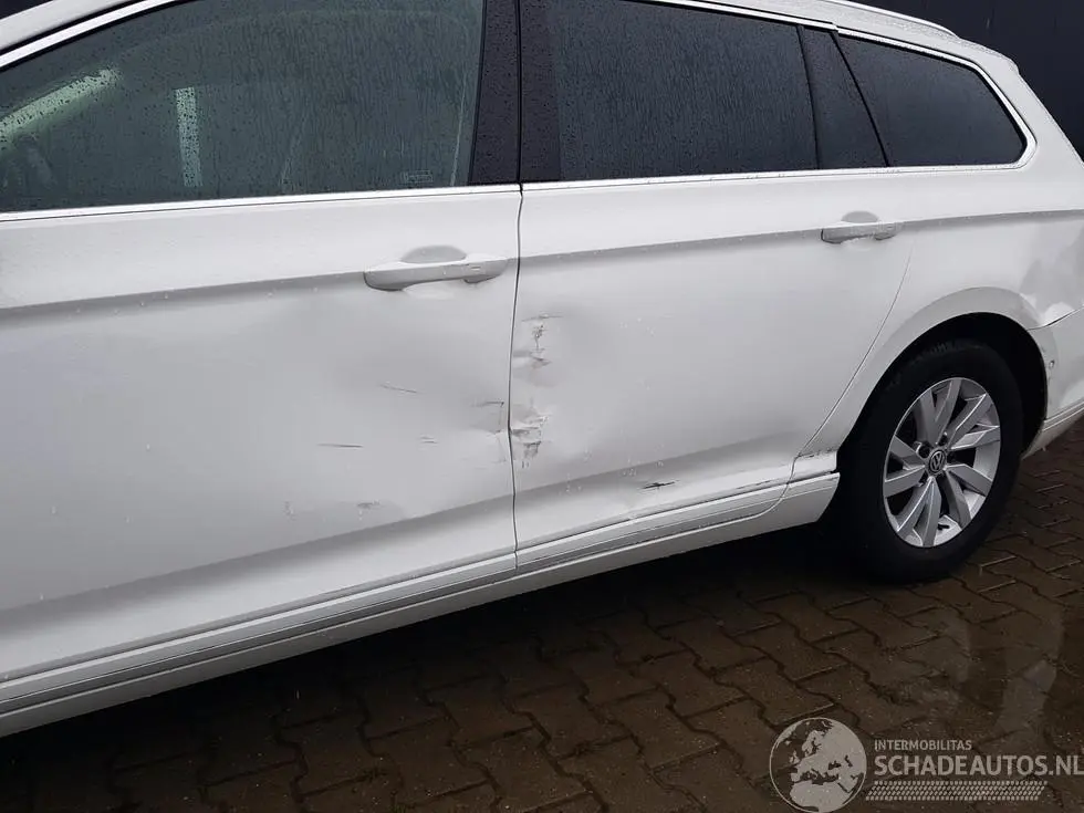 Volkswagen Passat 2018 foto 9