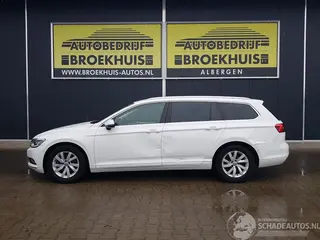 Volkswagen Passat 2018 foto 2