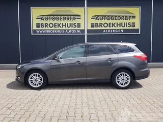 Ford Focus 2017 photo 2