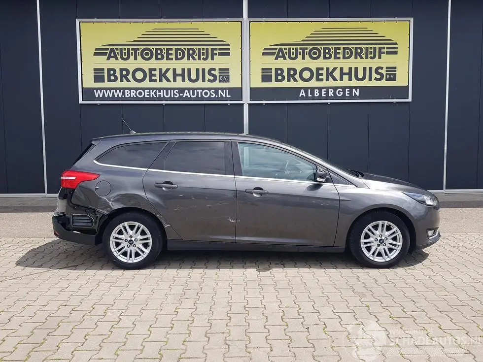 Ford Focus 2017 photo 4