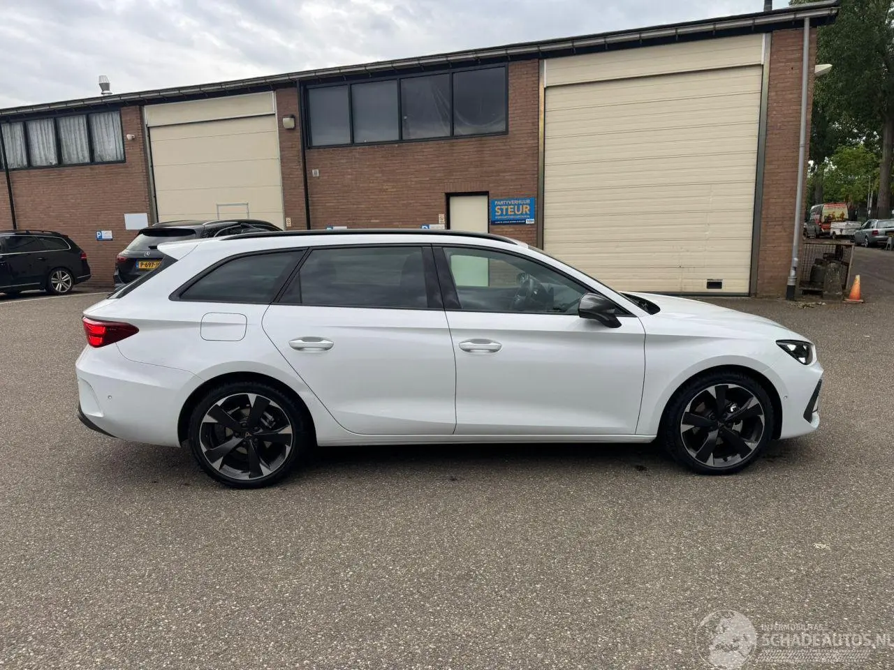 Cupra Leon 2025 фото 20