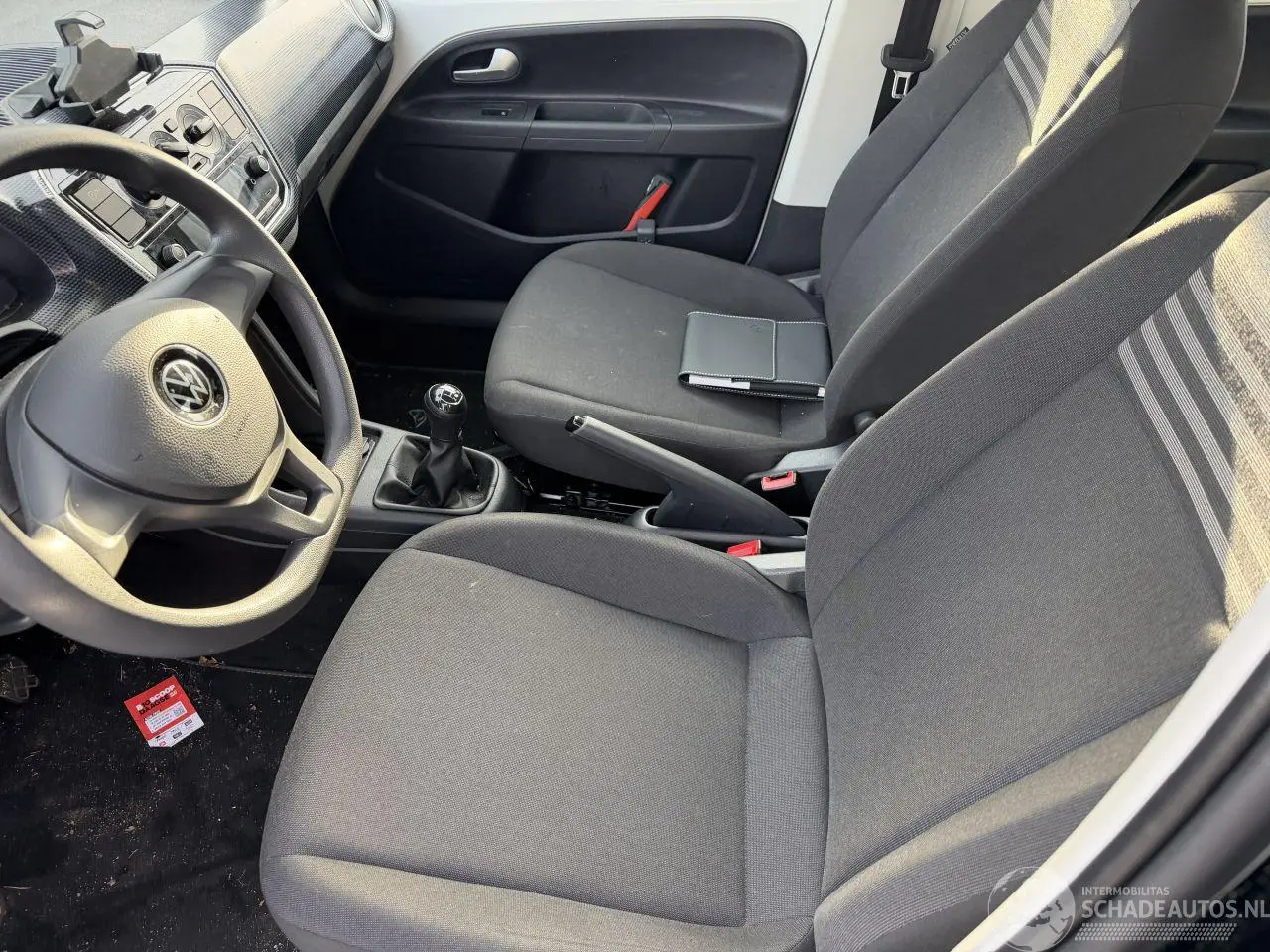 Volkswagen Up! 2023 photo 8