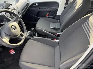 Volkswagen Up! 2023 photo 8