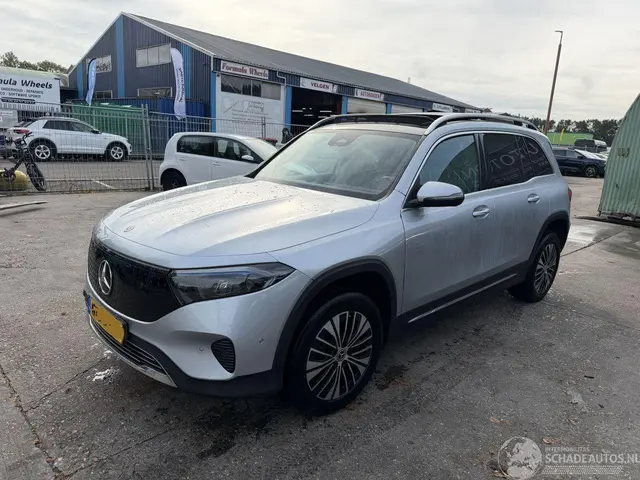 Mercedes EQB, 2024