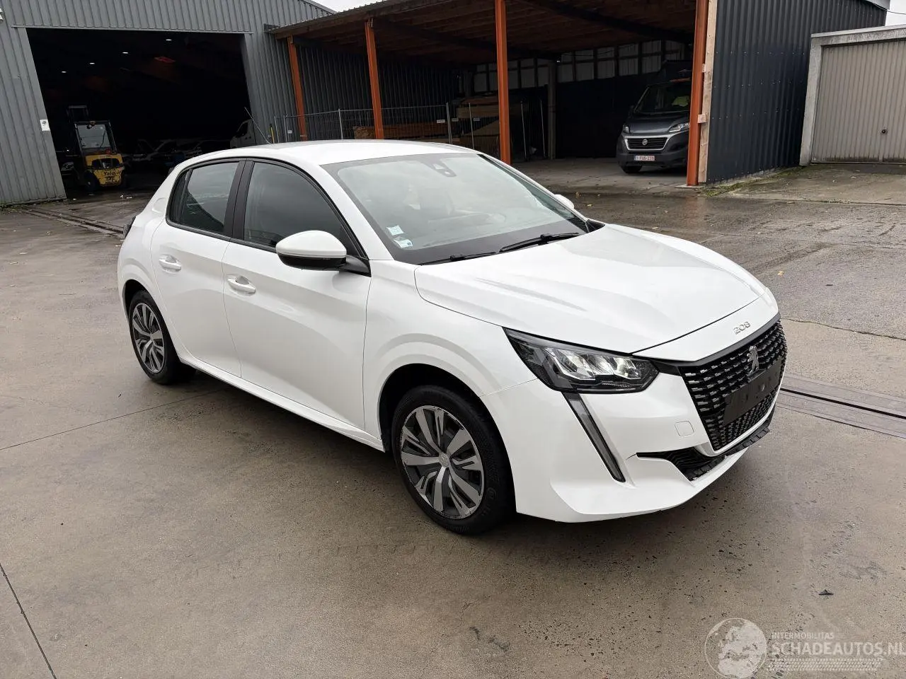 Peugeot 208 2020 фото 1