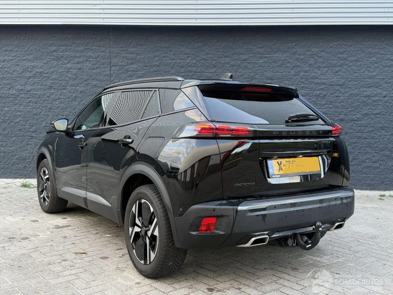Peugeot 2008 2023 фото 4