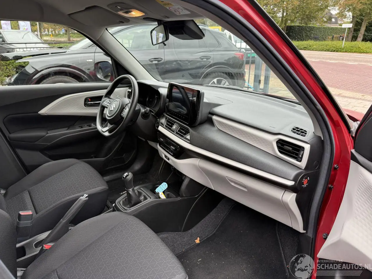 Suzuki Swift 2025 photo 9