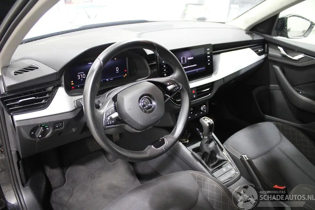 Skoda Kamiq 2023 фото 10