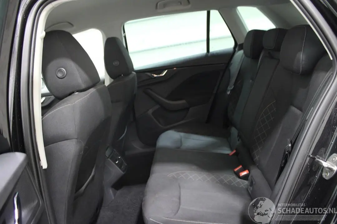 Skoda Kamiq 2023 фото 12