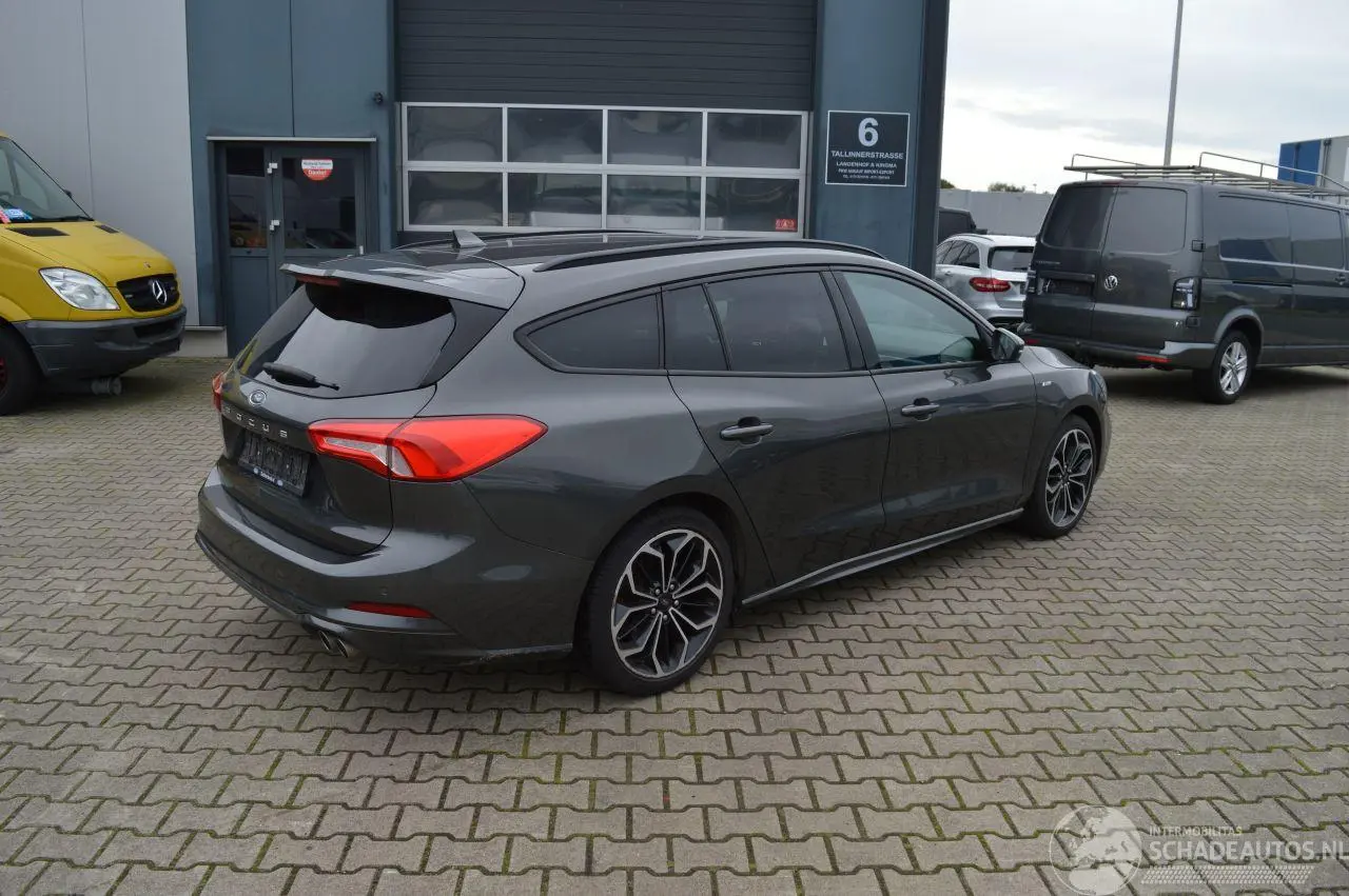 Ford Focus 2023 photo 5