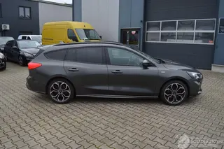Ford Focus 2023 photo 4