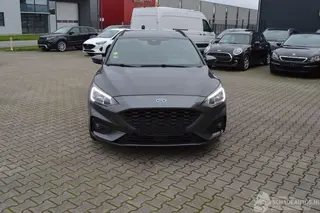 Ford Focus 2023 photo 2
