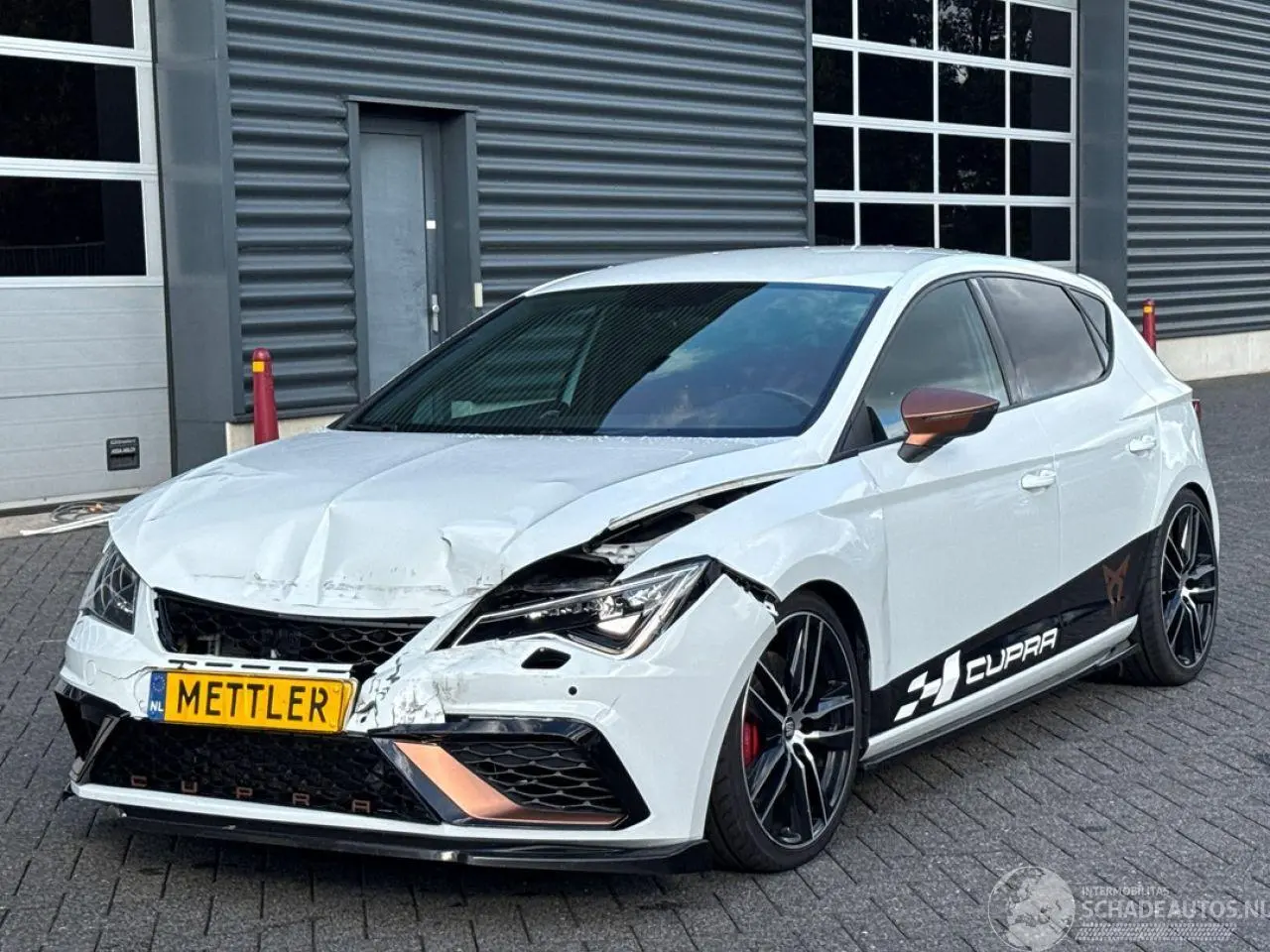 Seat Leon 2017 фото 1