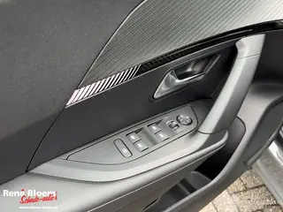 Peugeot 2008 2024 фото 12