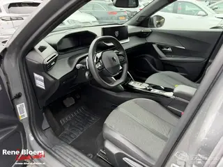 Peugeot 2008 2024 фото 11