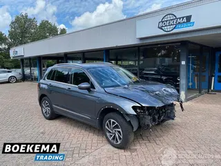 Volkswagen Tiguan 2017 фото 1