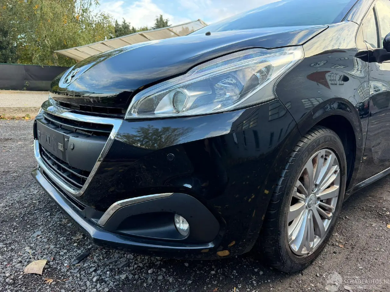 Peugeot 208 2019 фото 9