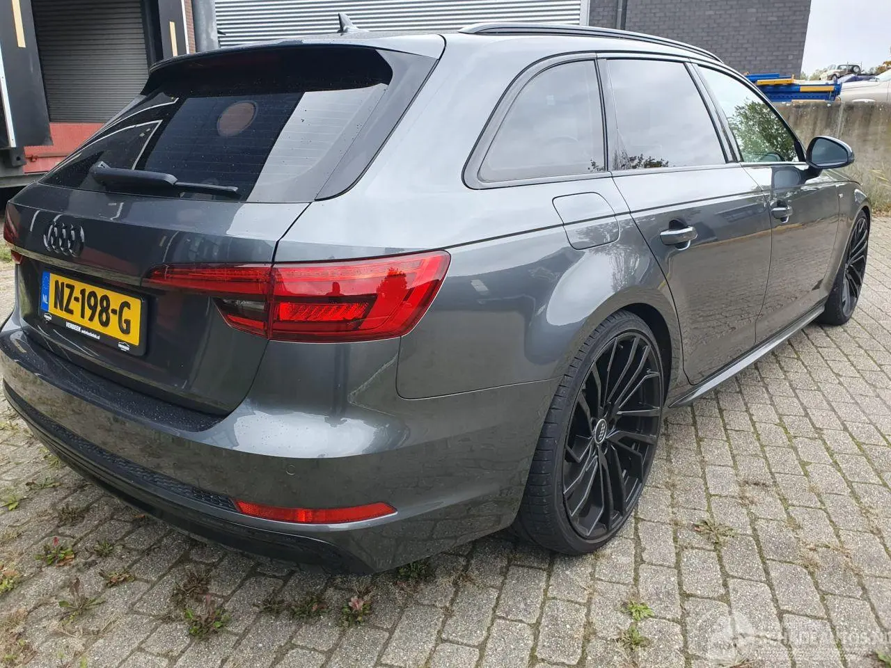 Audi A4 Avant 2017 photo 5