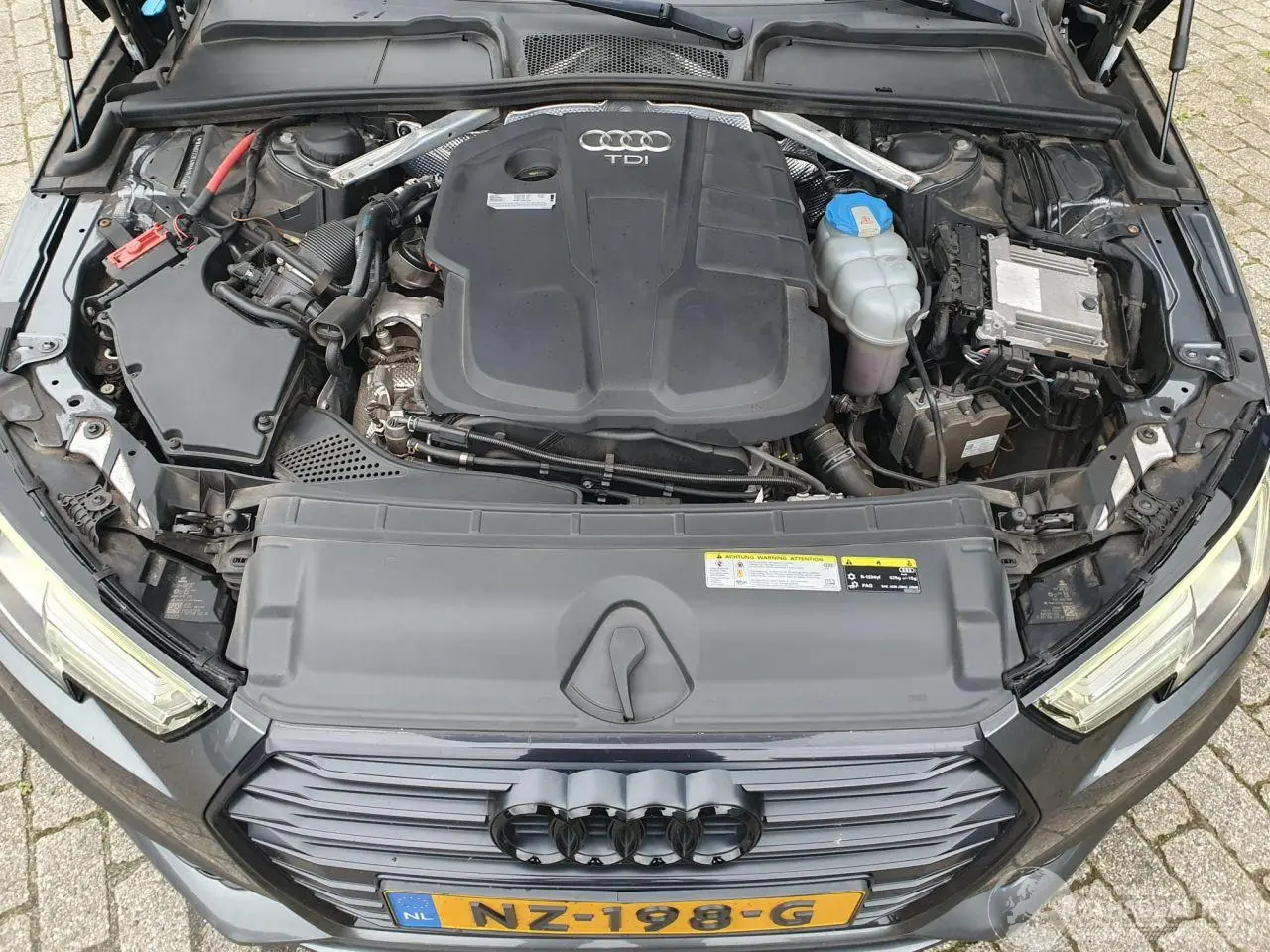 Audi A4 Avant 2017 photo 9
