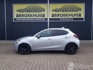 Mazda 2 2019 фото 2