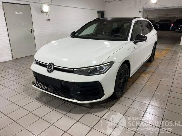 Volkswagen Passat 2025 foto 10