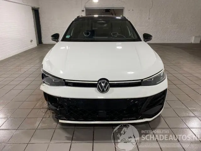Volkswagen Passat 2025 foto 11