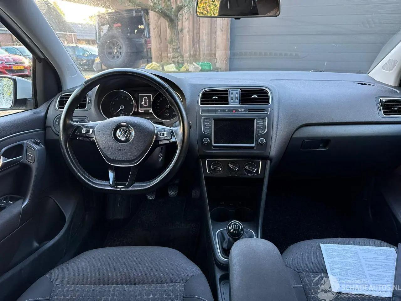 Volkswagen Polo 2017 photo 2