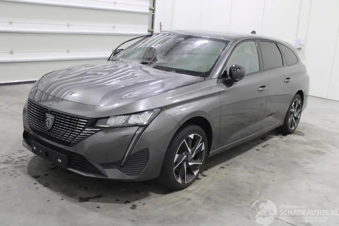 Peugeot 308 2023 фото 1