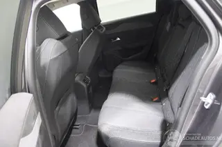 Peugeot 308 2023 фото 10