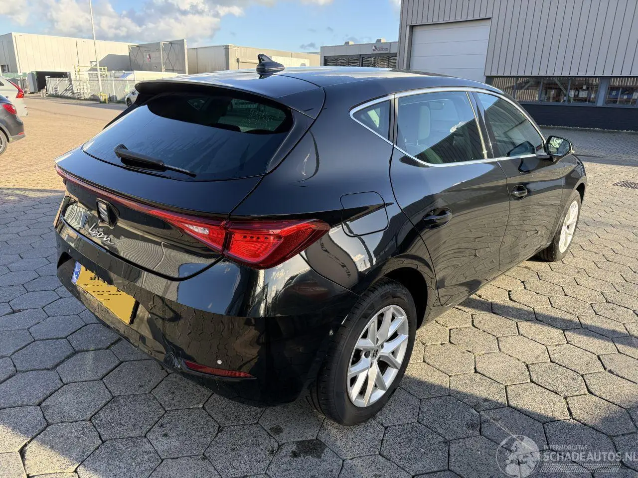 Seat Leon 2021 фото 4