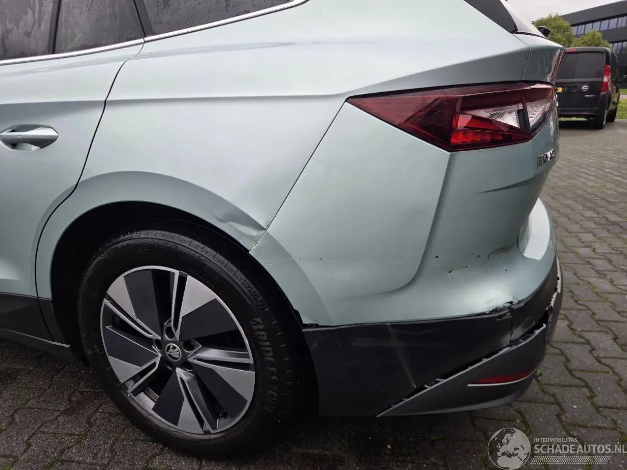 Skoda Enyaq 2024 foto 9