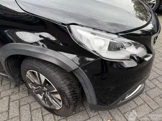 Peugeot 2008 2019 фото 12