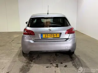 Peugeot 308 2019 фото 8