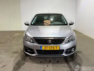 Peugeot 308 2019 фото 4
