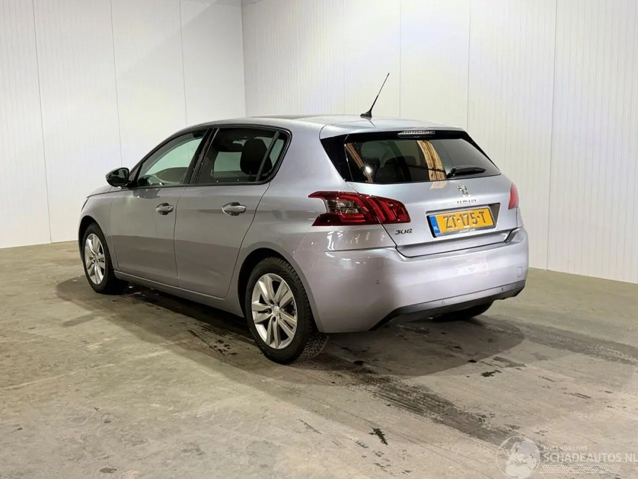 Peugeot 308 2019 фото 5
