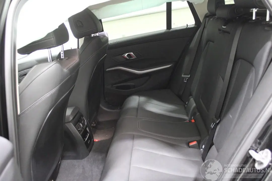 BMW 3-serie 2024 foto 21