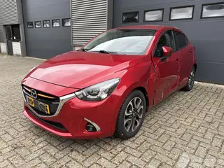 Mazda 2 2017 photo 1