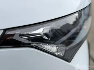 Skoda Enyaq 2023 foto 4